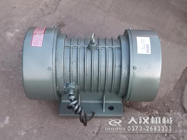 VB振动电机的选型要根据所匹配产品需要的激振大。醒≡。